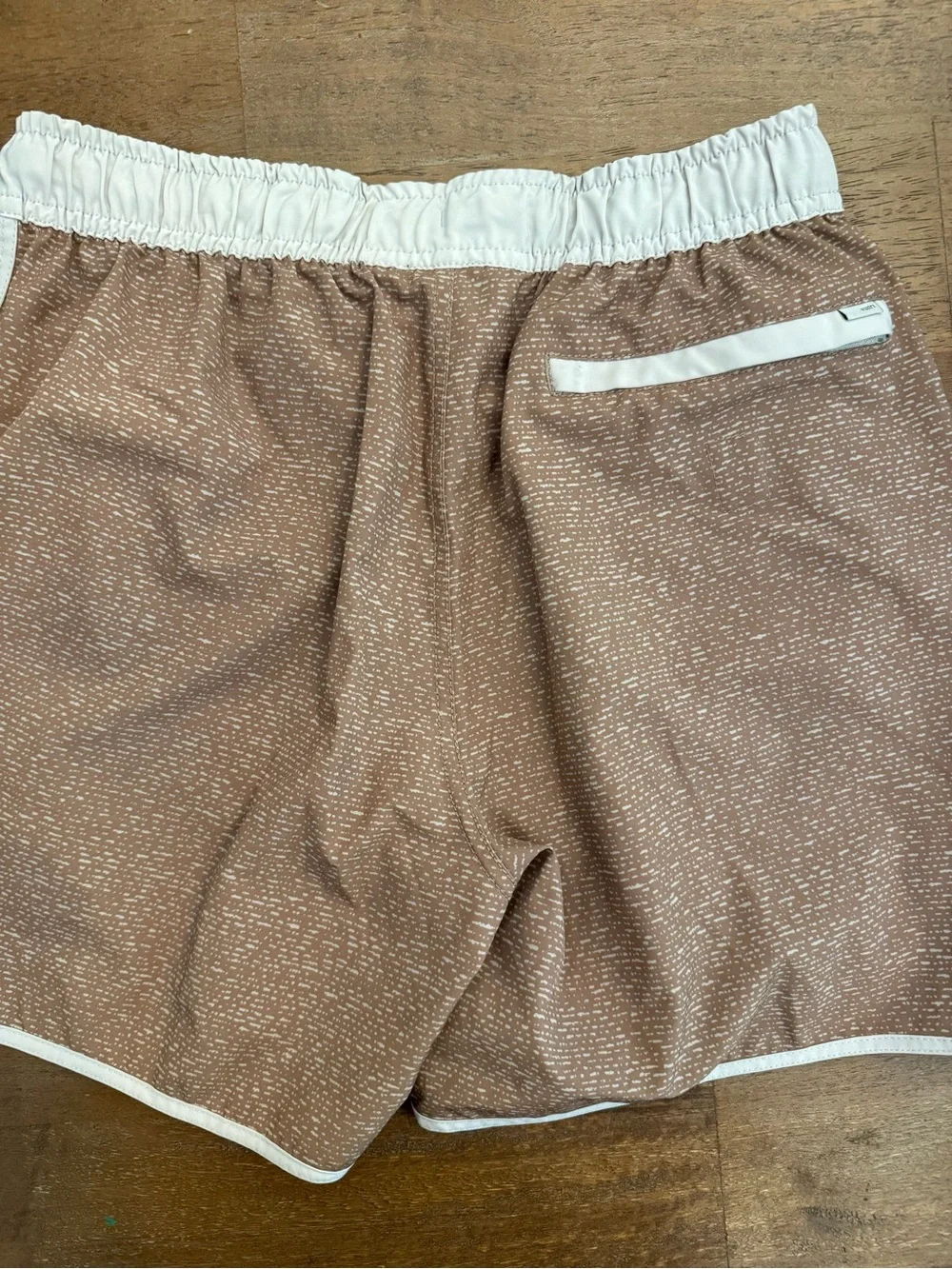 Vuori Men's Tan-Brown Patterned Swim Trunks with White Waistband